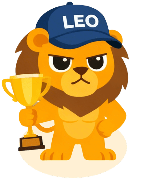 Leo, le lion coach de Fitleo, debout avec un trophée